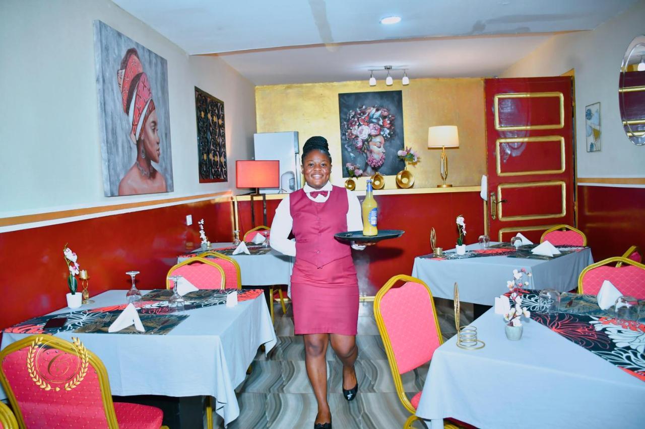 Hotel Restaurant Constellation Tchang Екстериор снимка