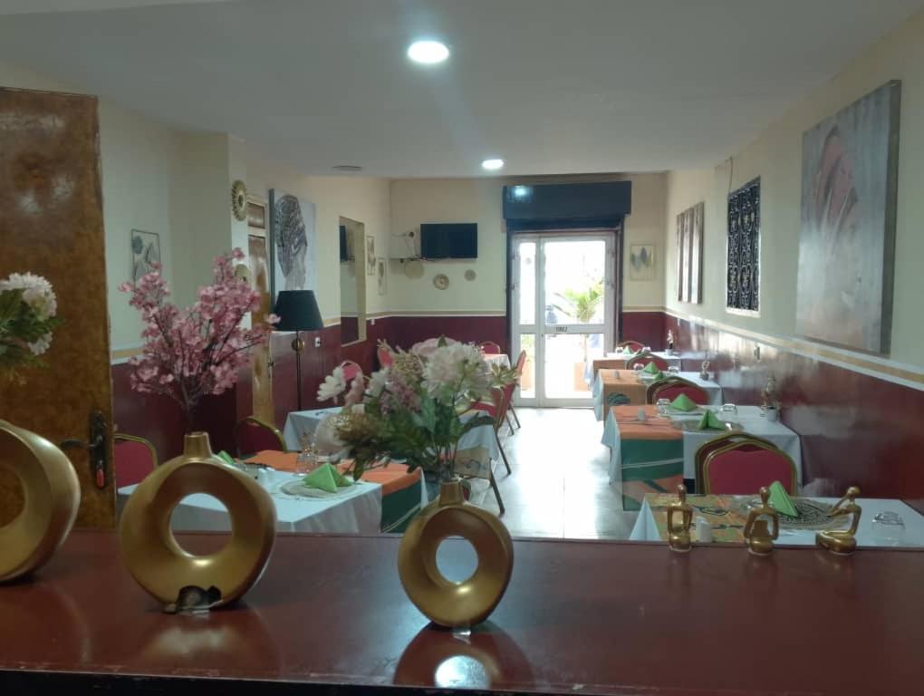 Hotel Restaurant Constellation Tchang Екстериор снимка