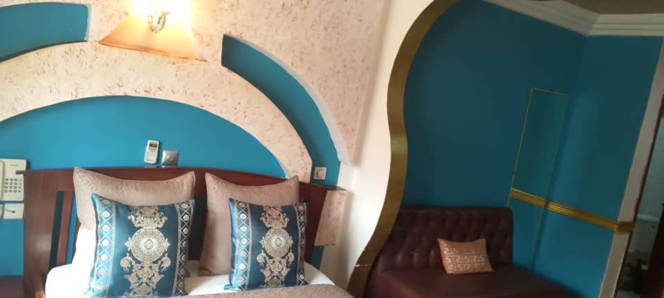 Hotel Restaurant Constellation Tchang Екстериор снимка